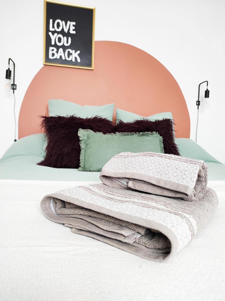 Le Cosy Valcros, Design Et Confort Aix-en-Provence Esterno foto